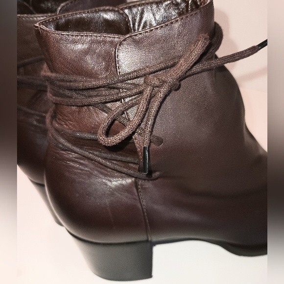 Enzo Y Intrigue Leather Tie Ankle Booties size 9 - Picture 13 of 16